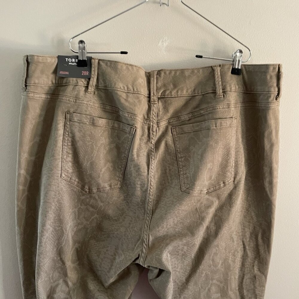 Torrid Women Plus Sz 28R Tan Python Super Soft Jegging Skinny High-Rise Jean NWT - Picture 10 of 15